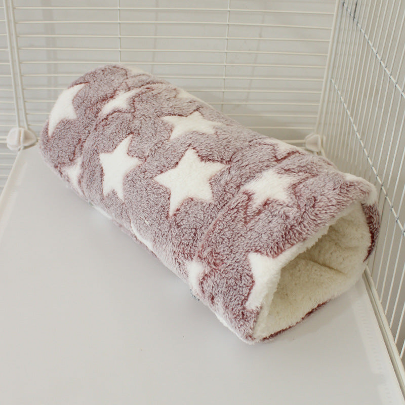 Flannel pet tunnel sleeping bag for small pets in Red Star, size 15 x 60cm