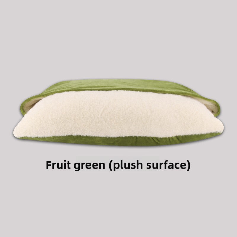 Warm enclosed bed for cats and dogs, full product photo