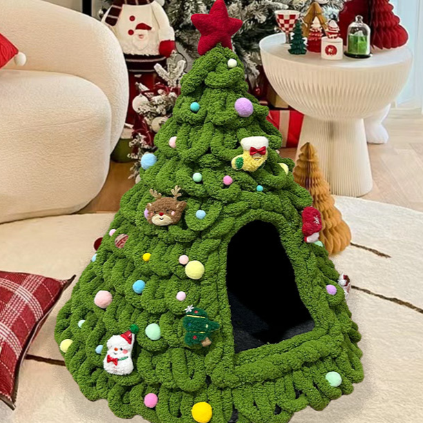 Felt Christmas tree cone cat bed in yellow and white, product image 2