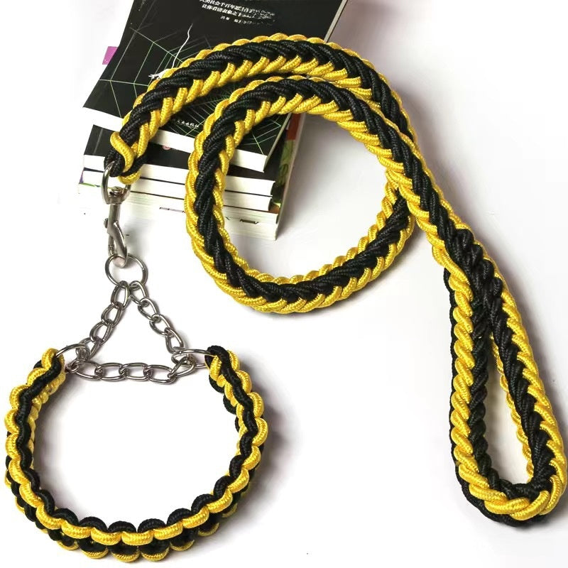 Nylon dog lead with ergonomic grip, 4 sizes available