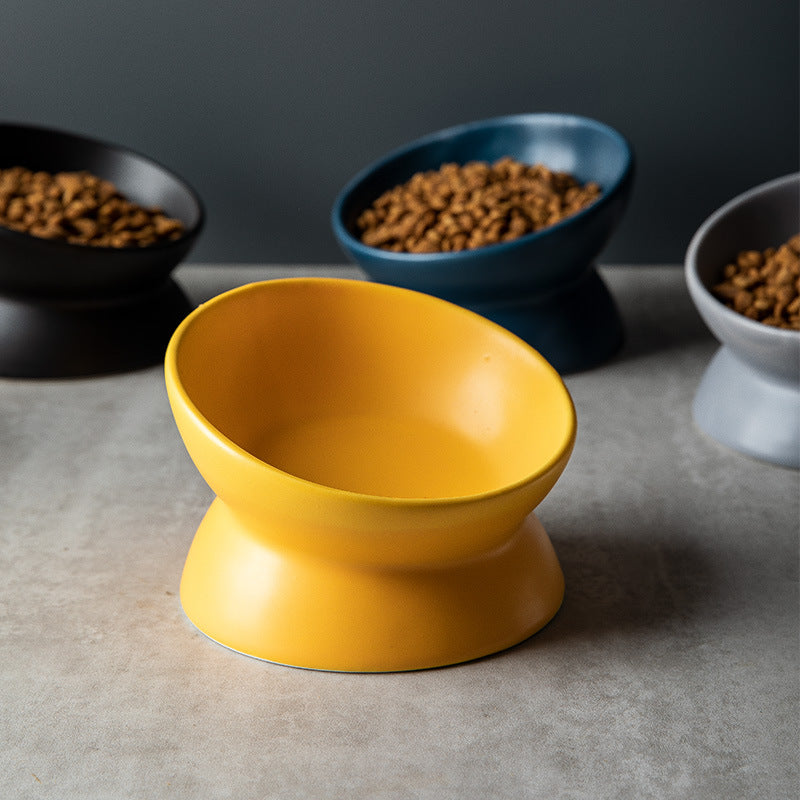 White raised ceramic pet bowl with tilted rim, photo 2