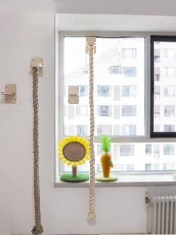 Natural jute cat climbing rope with wooden jumping platform