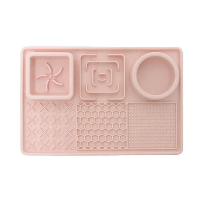 Food-Grade Silicone Pet Feeding Mat in Round or Square Shape with Non-Slip Waterproof Base