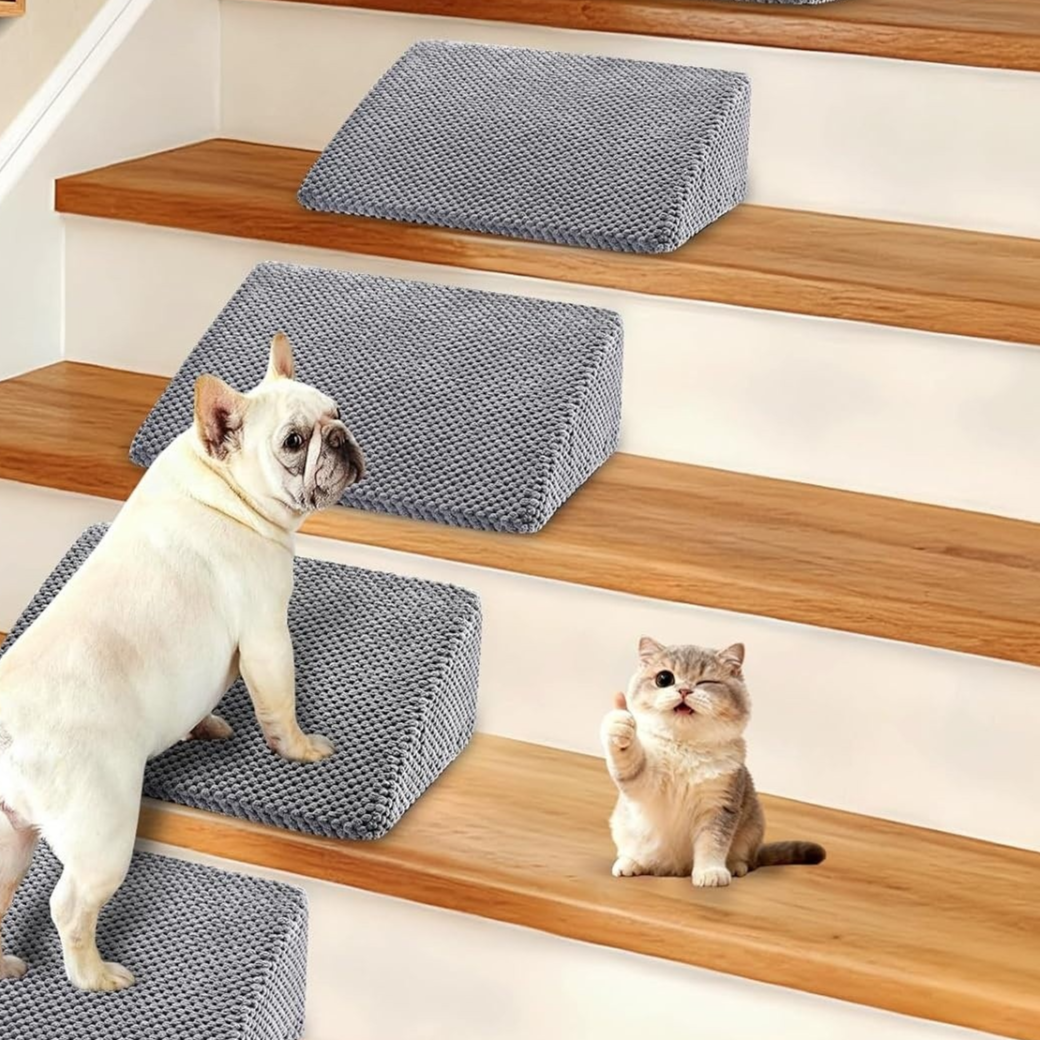 Detachable grey foam pet step with washable cover, photo 5 of 5