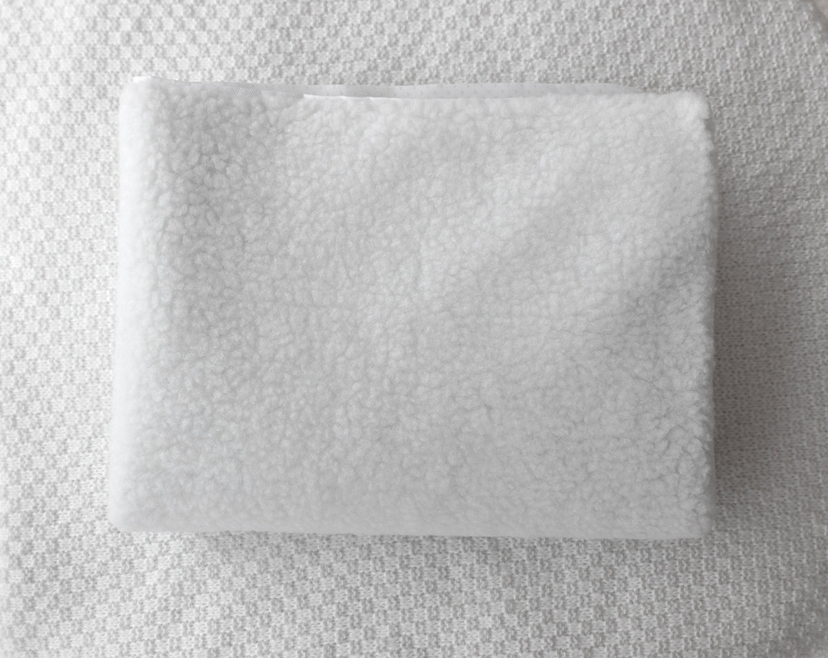 Yellow lamb fleece self-warming pet mat for cats and dogs, photo 7