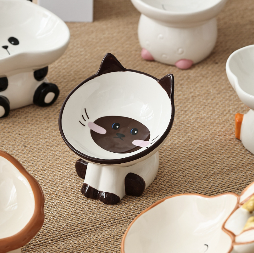 Cute Ceramic Anti-Spill Cat and Dog Food Bowl with Slanted Mouth and Non-Slip TPE Base