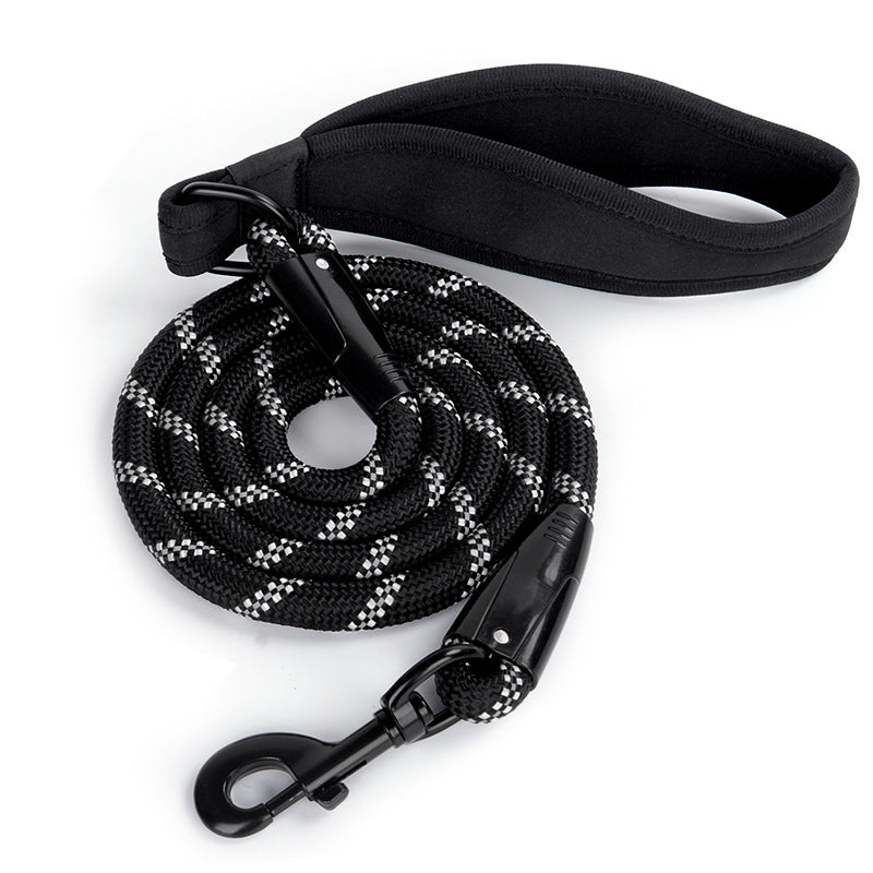 Reflective anti-burst nylon dog lead, ideal for everyday use