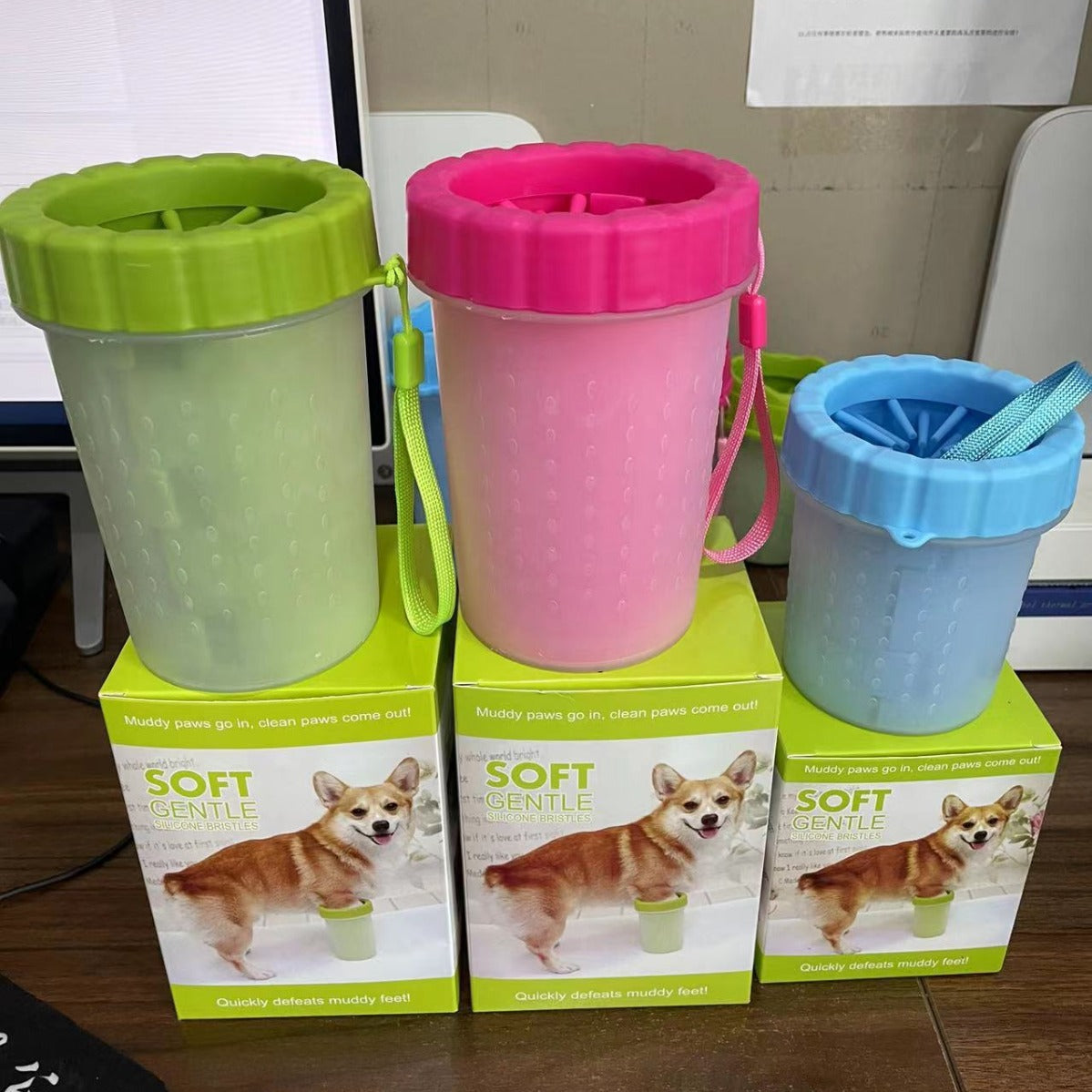 Plastic Dog Paw Washing Cup, Foot Cleaning Bucket for Muddy Paws