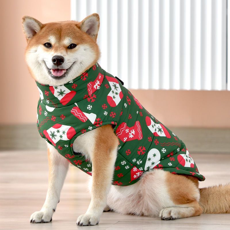 Thick padded windproof dog vest for winter in Navy, close-up detail