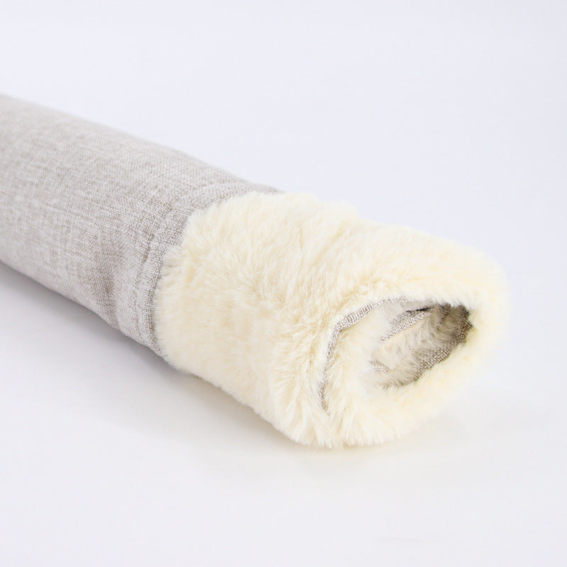 Pet sleeping bag nest with washable cover in Brown Tea Outer Shell, extra detail view