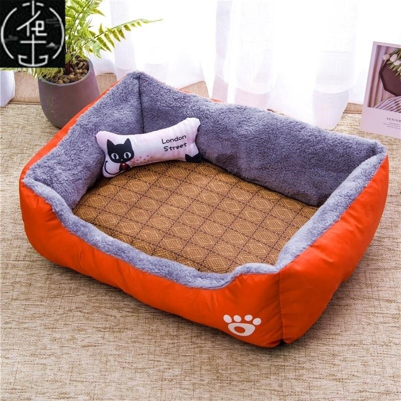 Warm donut pet bed with blanket and toy bone, photo 40 of 80