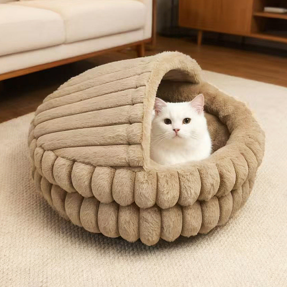 Thick plush semi-enclosed cat bed with waterproof base, detail photo 4