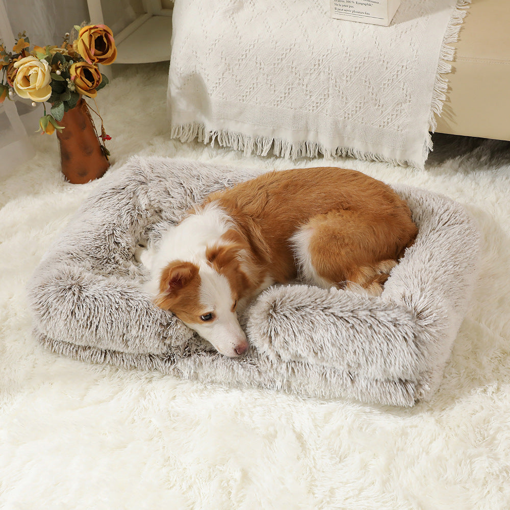 Square long plush pet bed in light grey