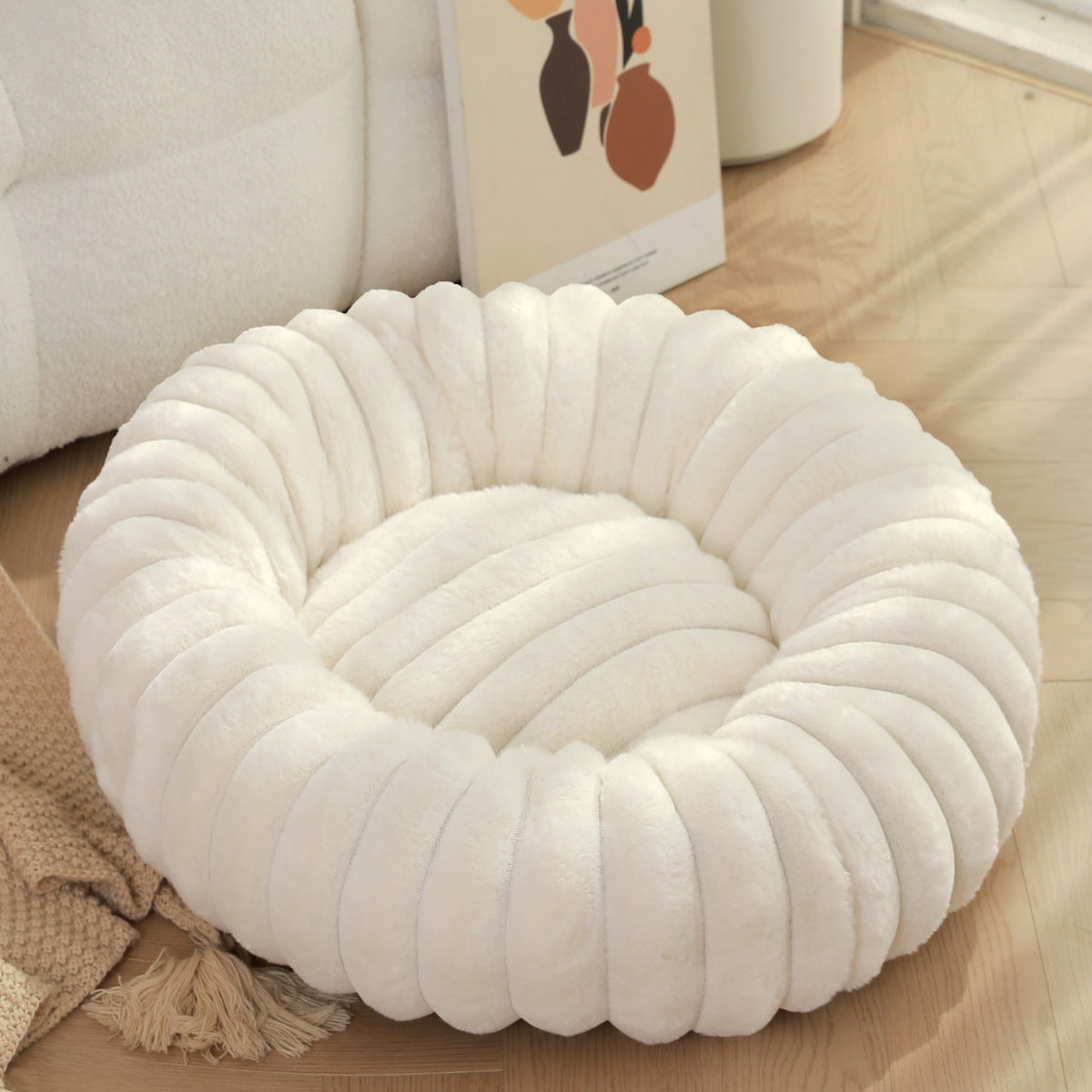 Plush round faux fur pet nest for cats, photo 23 of 80