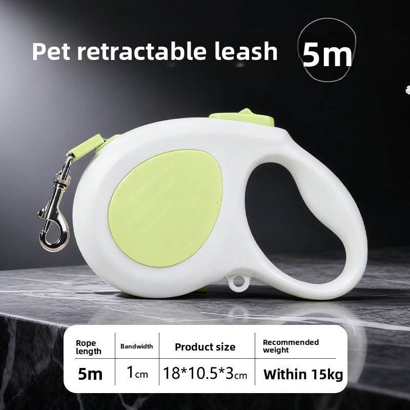 Retractable lead for small and medium dogs, close-up detail view