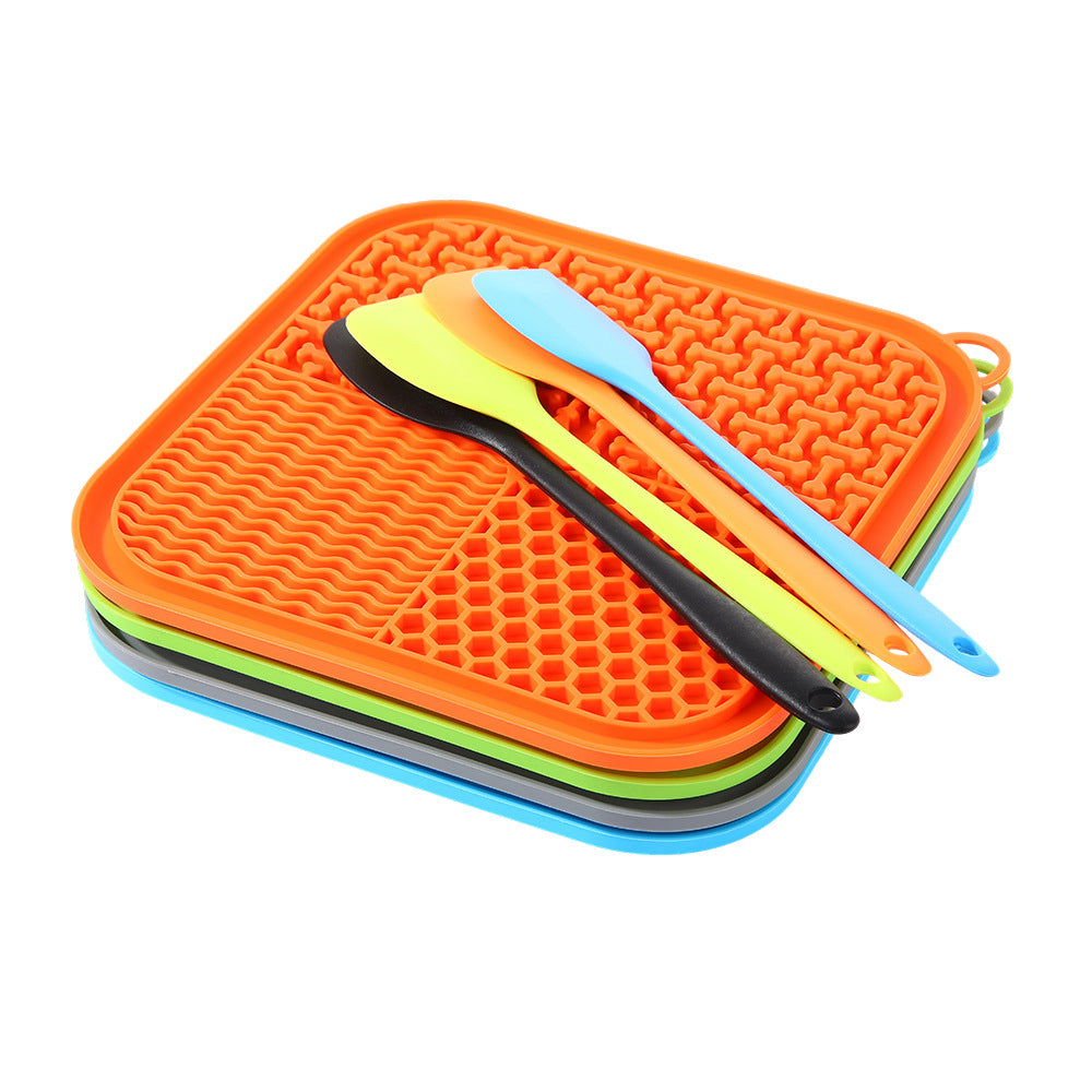 Silicone Slow Feeder Lick Mat with Suction Base and Scraper for Cats and Dogs