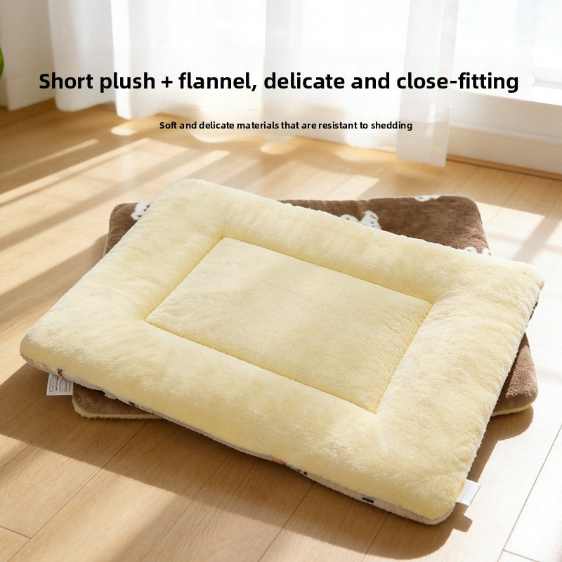 Thick plush pet sleeping mat with brown bear print, view 3