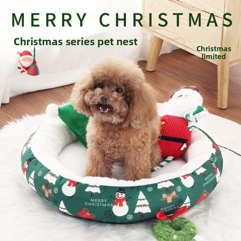 Christmas round pet bed for cats and small dogs, main product photo
