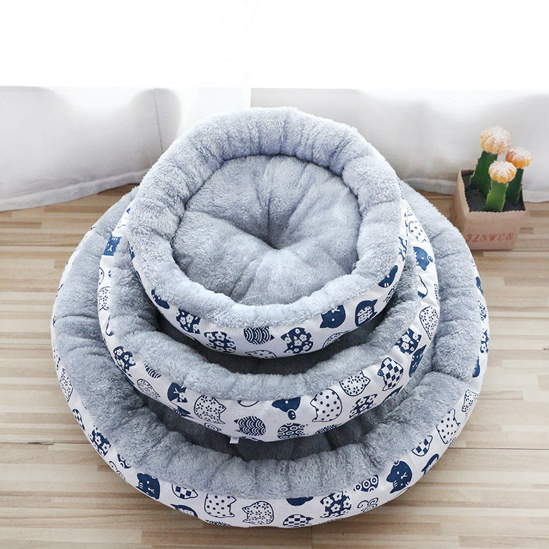 Round cotton pet bed with sweet strawberry print for cats, view 3