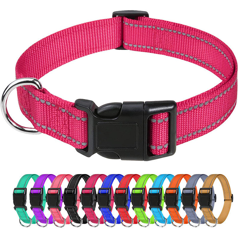 Reflective nylon dog collar, ideal for everyday use