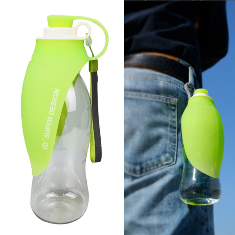 Leaf Shaped Foldable Silicone Pet Drinking Cup 580ml for Dogs and Cats on Outdoor Trips