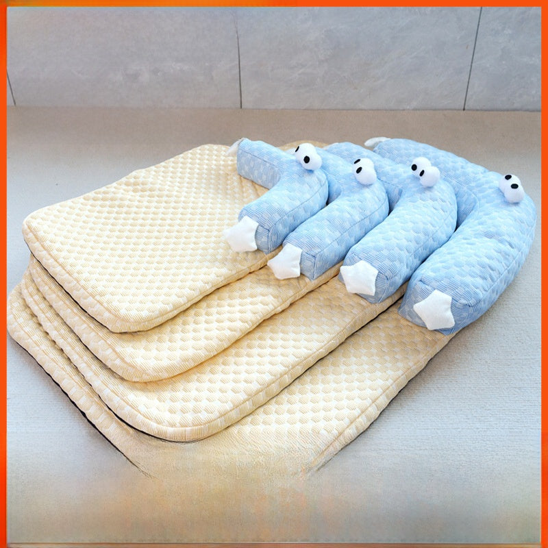 Cooling gel pet mat with washable cover, product overview photo