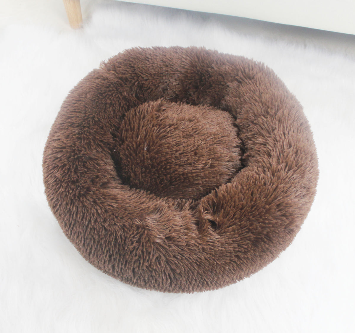Round velvet cat bed mat for winter in Coffee, size 60cm