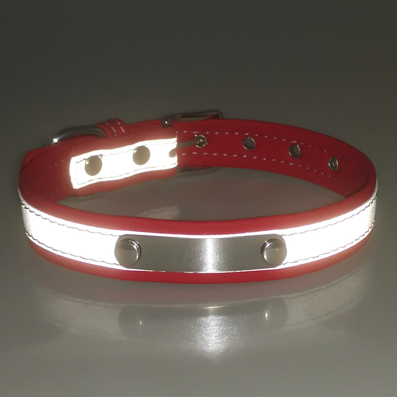 Reflective pet collar with steel name tag, ideal for everyday use