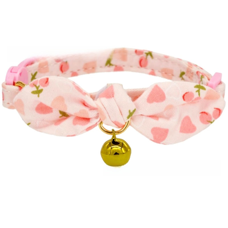 Rabbit ears cotton collar for cats in Check, in a home setting