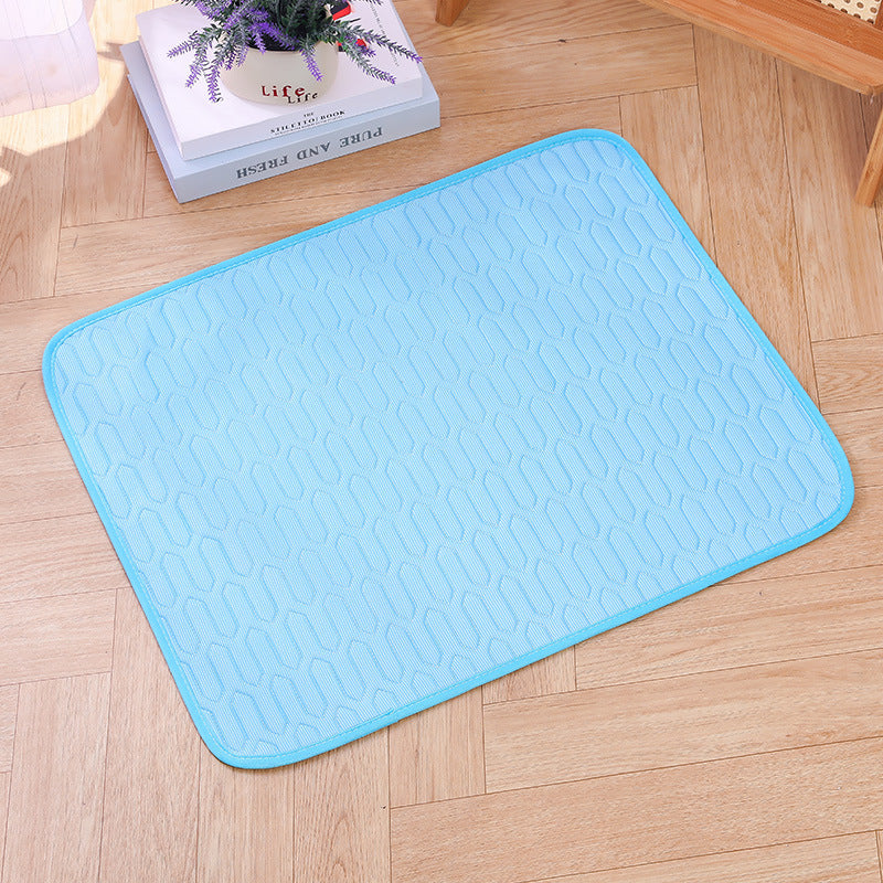 Cooling Ice Silk Mat for Cats, Non-Slip Summer Pad with Latex Layer
