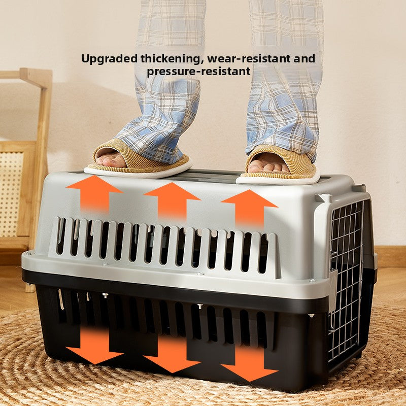 Plastic cat travel carrier with air vents and carry handle, photo 3