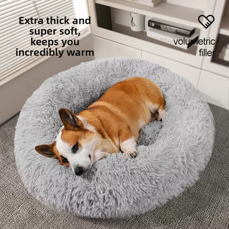 Plush shell cat bed with warm padding in light grey