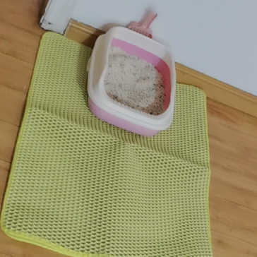 Honeycomb Mesh Cat Litter Trapping Mat with Raised Edge