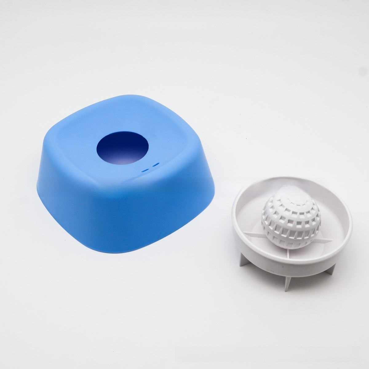 Spherical dog lick bowl slow feeder, photo 4 of 5