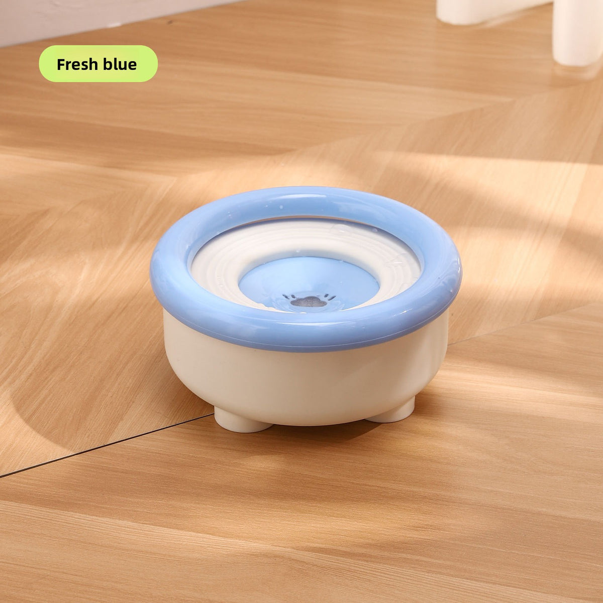 Floating Anti-Wet Mouth Pet Water Bowl with Built-In Filter, Round or Square, 19cm