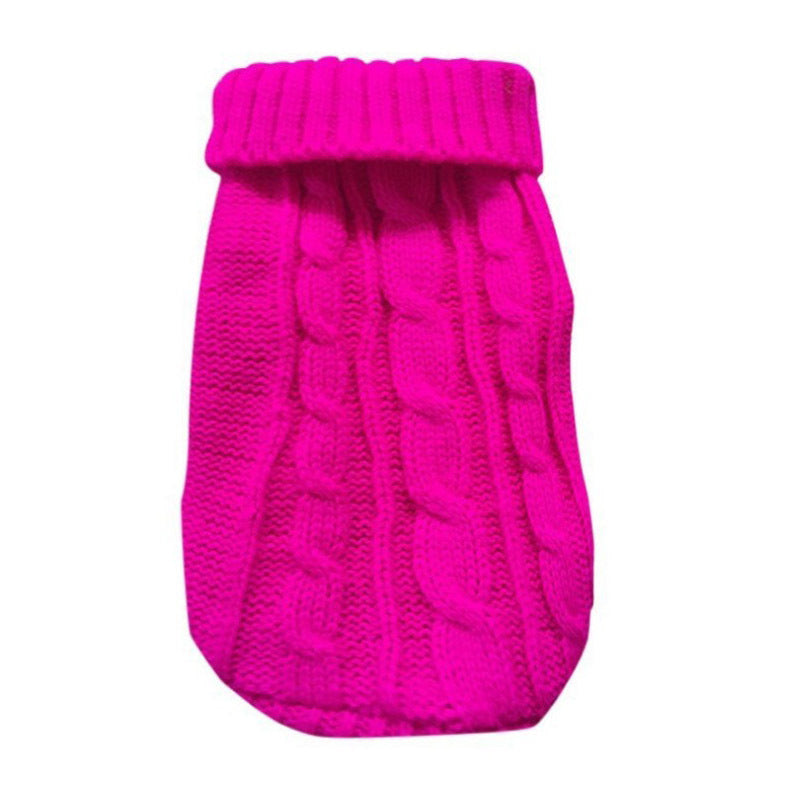 Thick knitted acrylic jumper for dogs and cats in Green, in a home setting