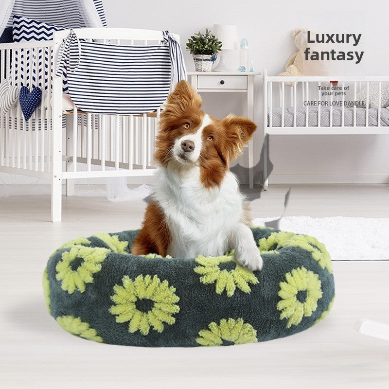 Plush round pet bed in check and floral prints, photo from another angle
