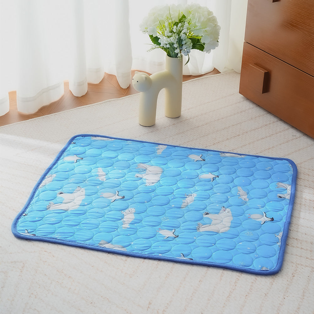 Three-layer pet cooling mat with mesh base, product detail photo