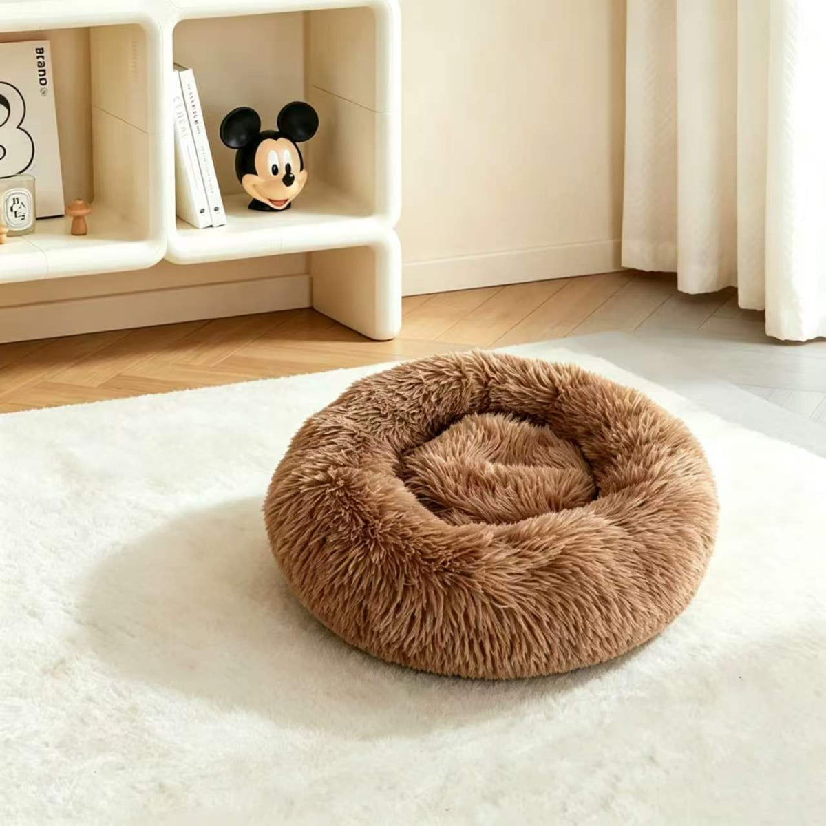 Round fluffy plush pet bed for dogs and cats, photo 7 of 20