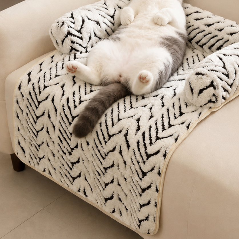 Anti-scratch plush pet pad for cats and dogs, photo from another angle