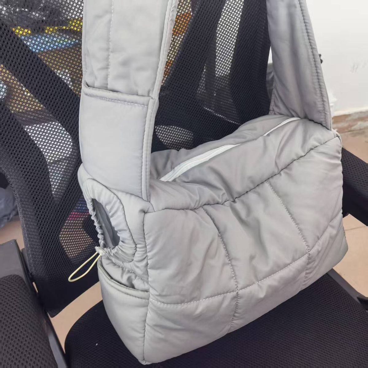 Quilted pet carrier shoulder bag in Grey, size Large Up to 7kg