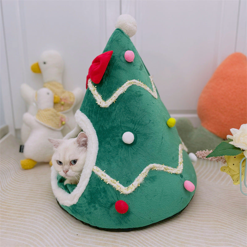 Red Christmas cat bed with bow and tree print, view 2