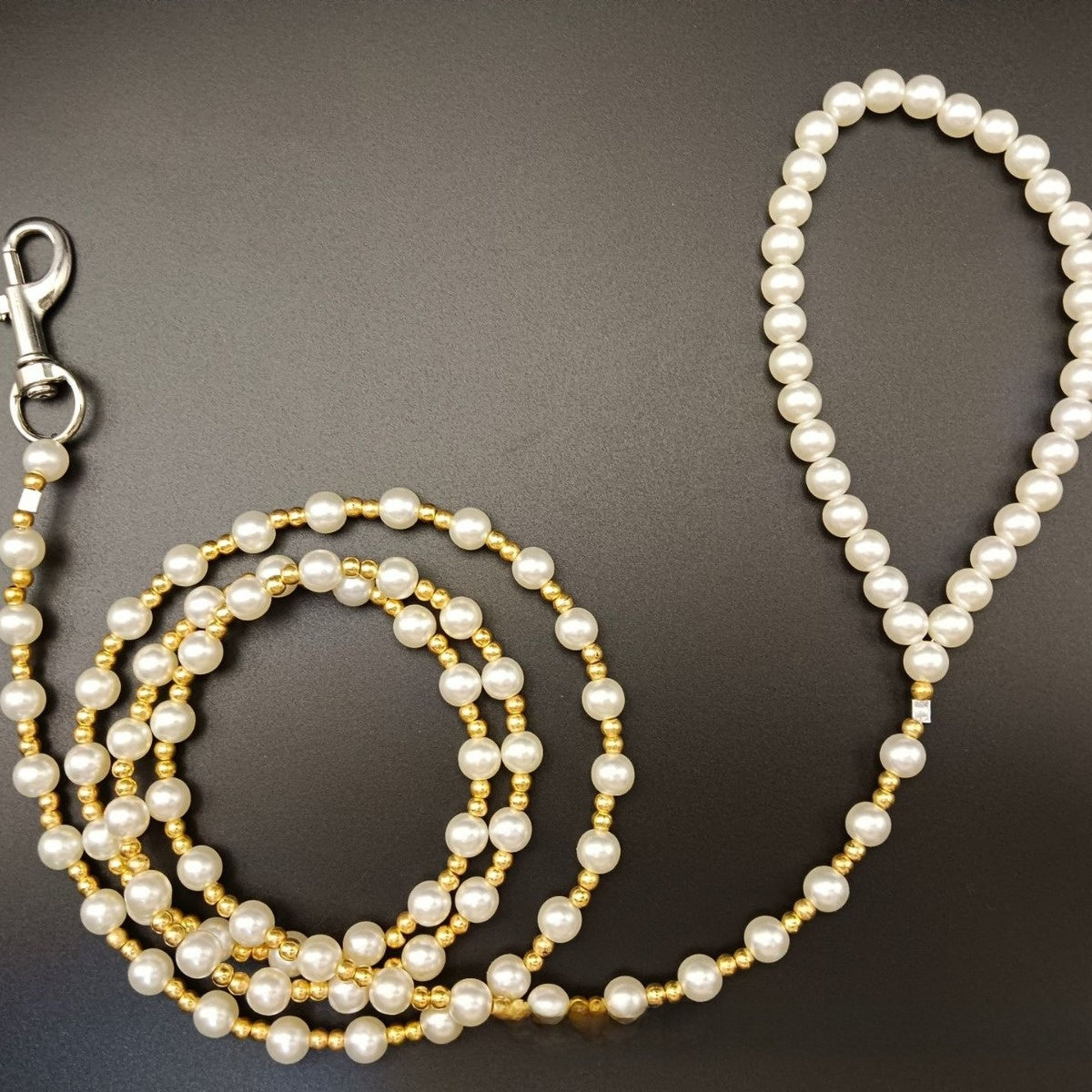 Pearl beaded harness lead for dogs and cats, main product photo