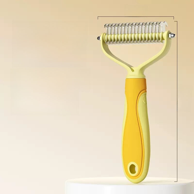 Pet Spray Massage Comb with Soft Pins for Loose Fur on Dogs and Cats