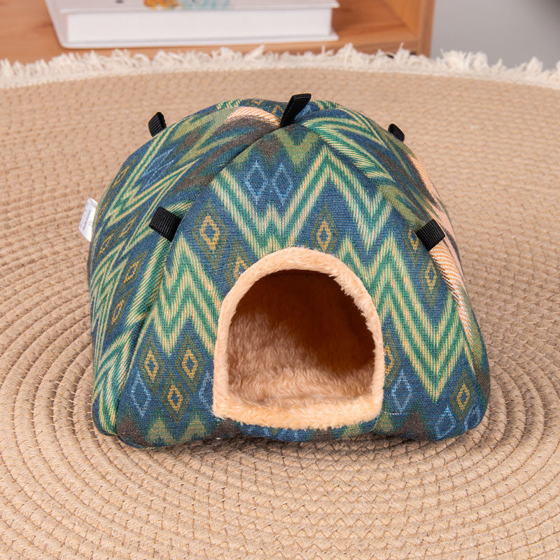 Breathable hamster yurt hideout bed with cartoon bear print