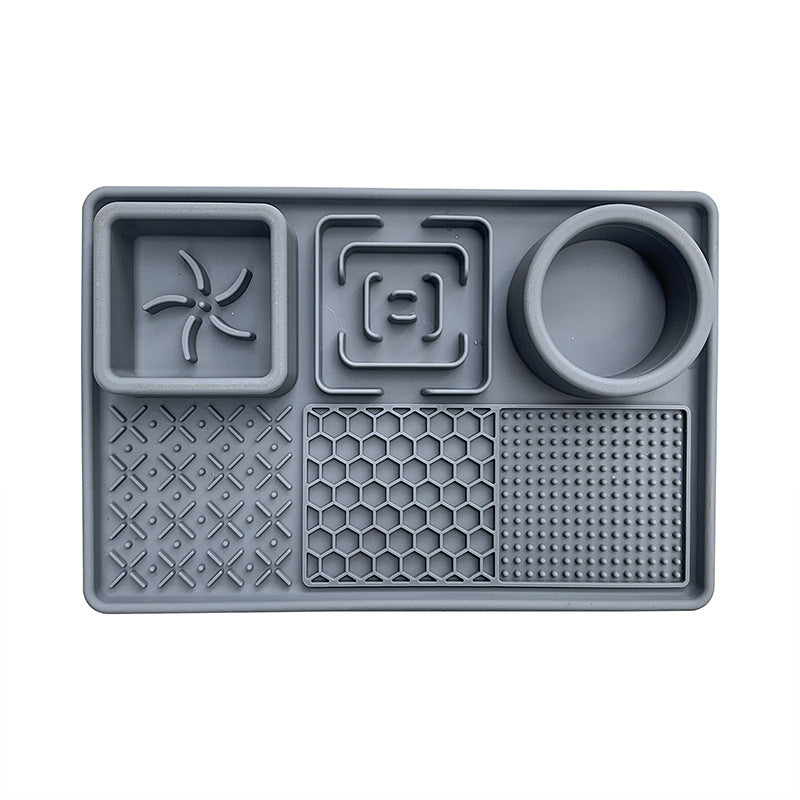 Food-Grade Silicone Pet Feeding Mat in Round or Square Shape with Non-Slip Waterproof Base
