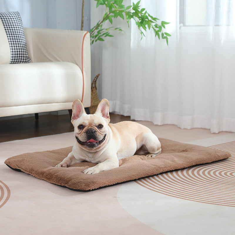 Self-warming thick pet blanket in camel for kennels