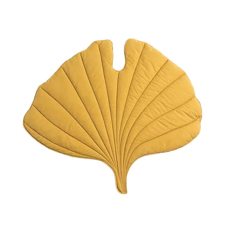 Leaf-shaped padded pet mat for cats and dogs, product detail photo