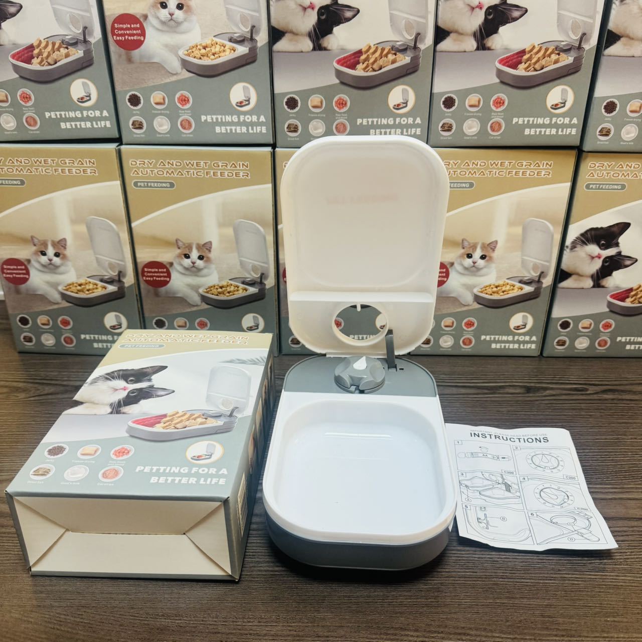 Automatic Pet Feeder for Dogs and Cats