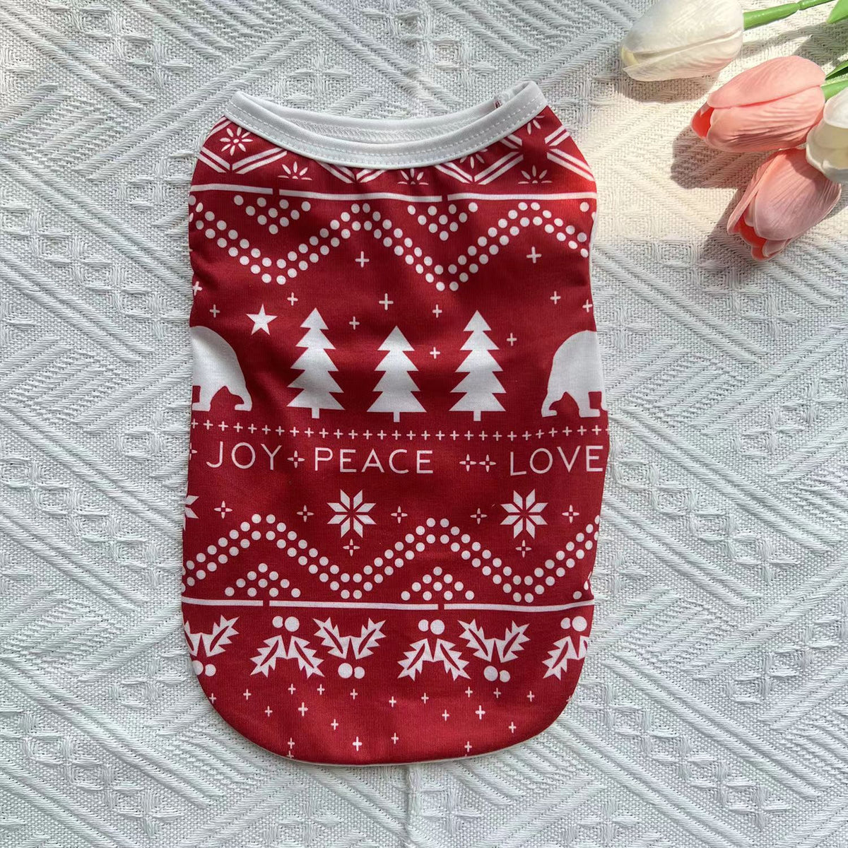Lightweight Christmas dog vest in breathable polyester in White Pumpkin, in a home setting